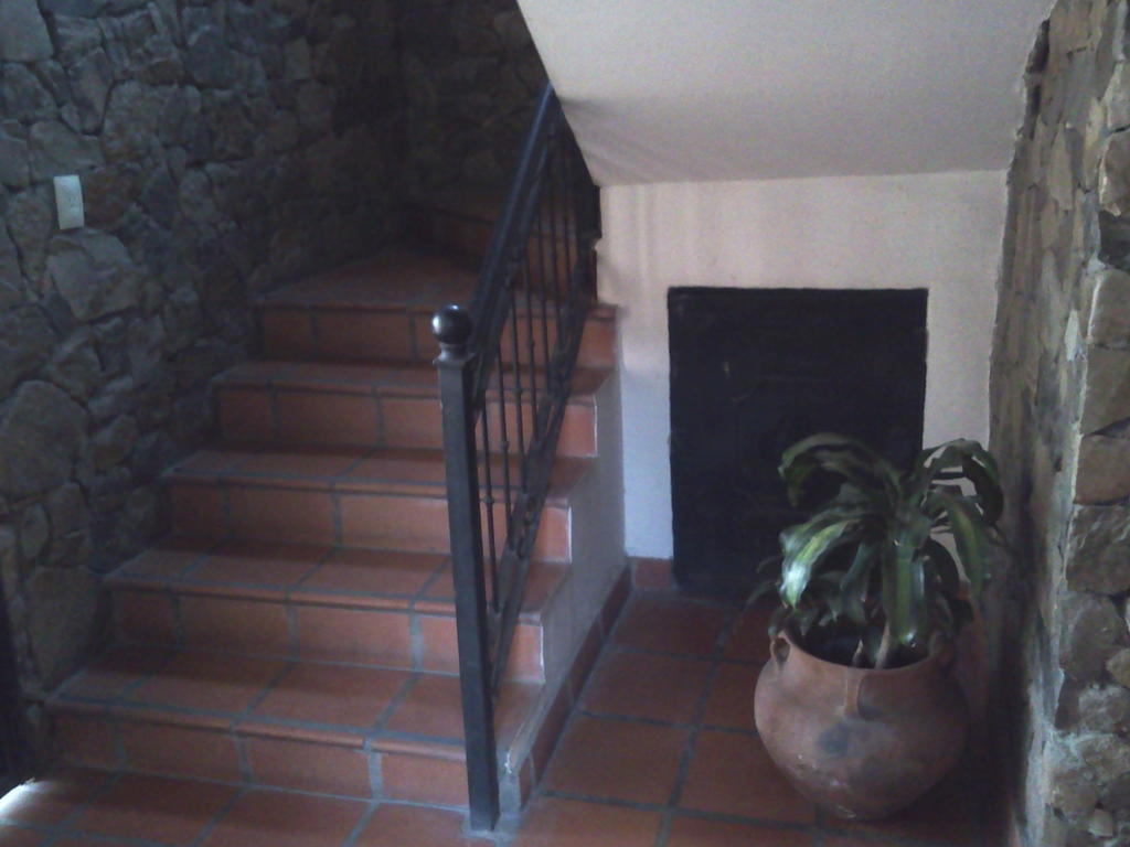 Hostal Terrazas Del San Bernardo Салта Екстериор снимка