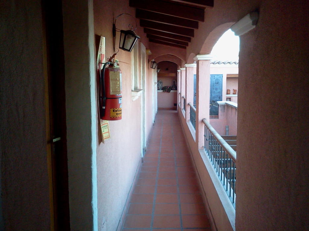 Hostal Terrazas Del San Bernardo Салта Екстериор снимка