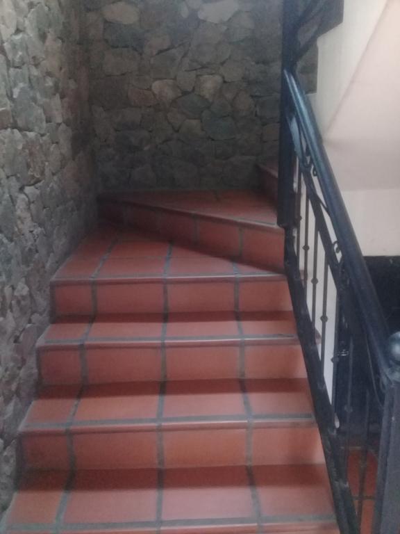 Hostal Terrazas Del San Bernardo Салта Екстериор снимка