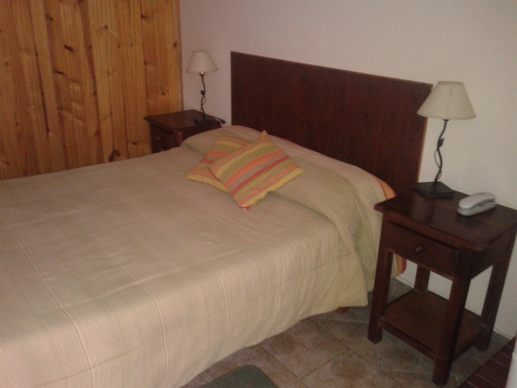 Hostal Terrazas Del San Bernardo Салта Екстериор снимка