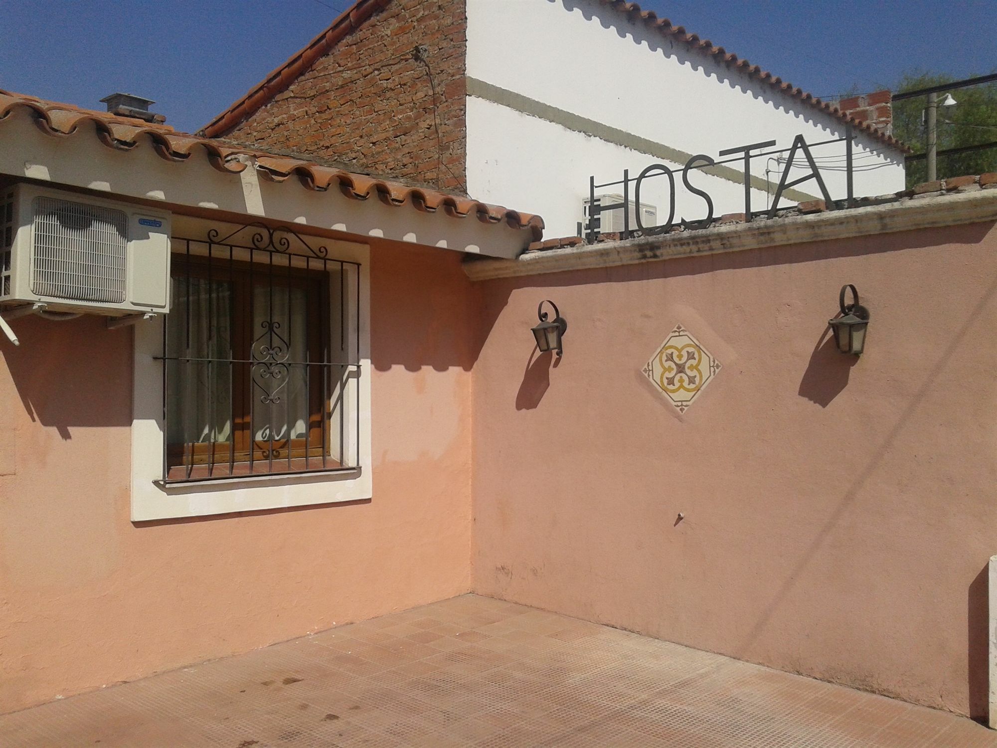 Hostal Terrazas Del San Bernardo Салта Екстериор снимка