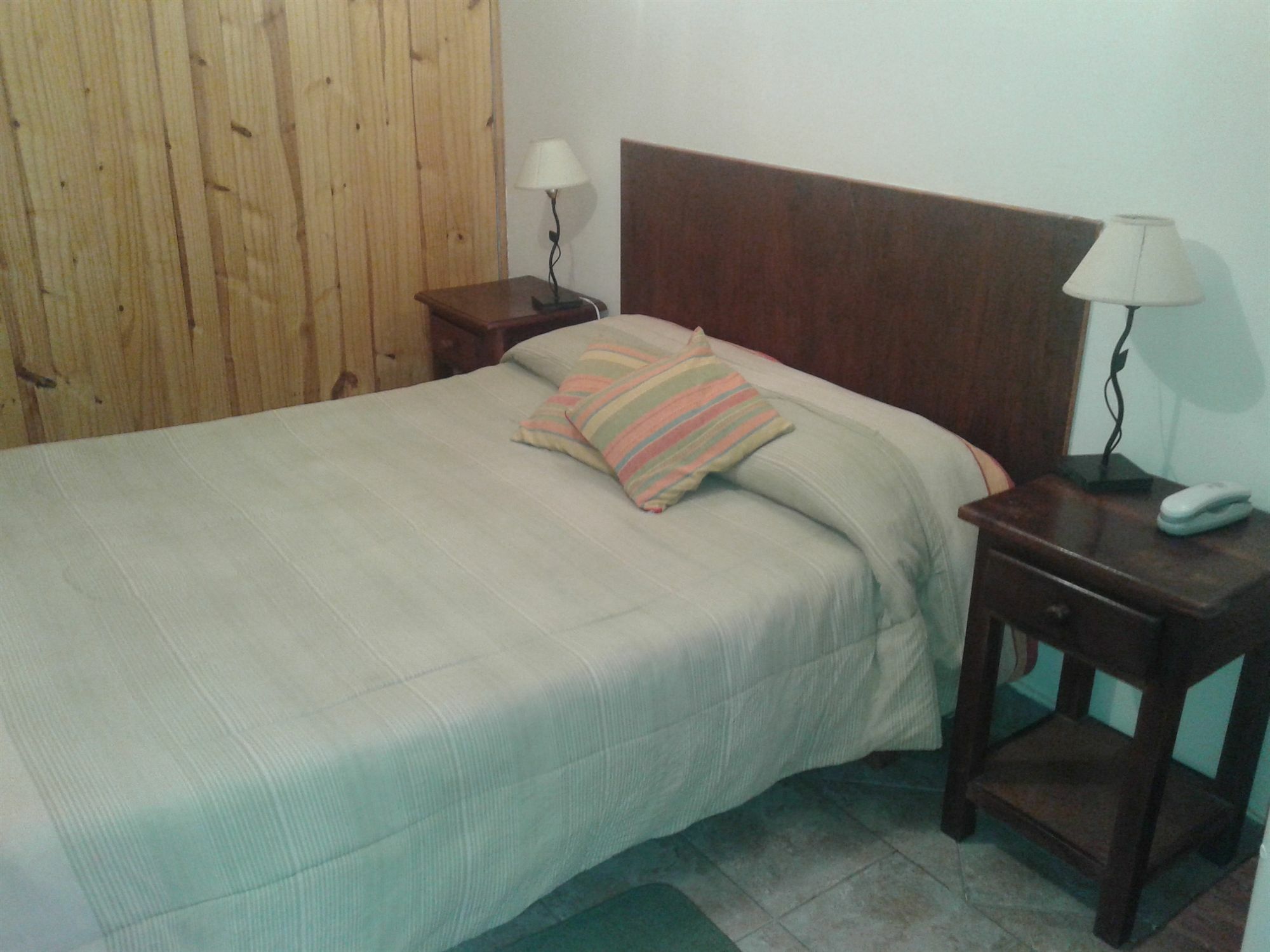 Hostal Terrazas Del San Bernardo Салта Екстериор снимка