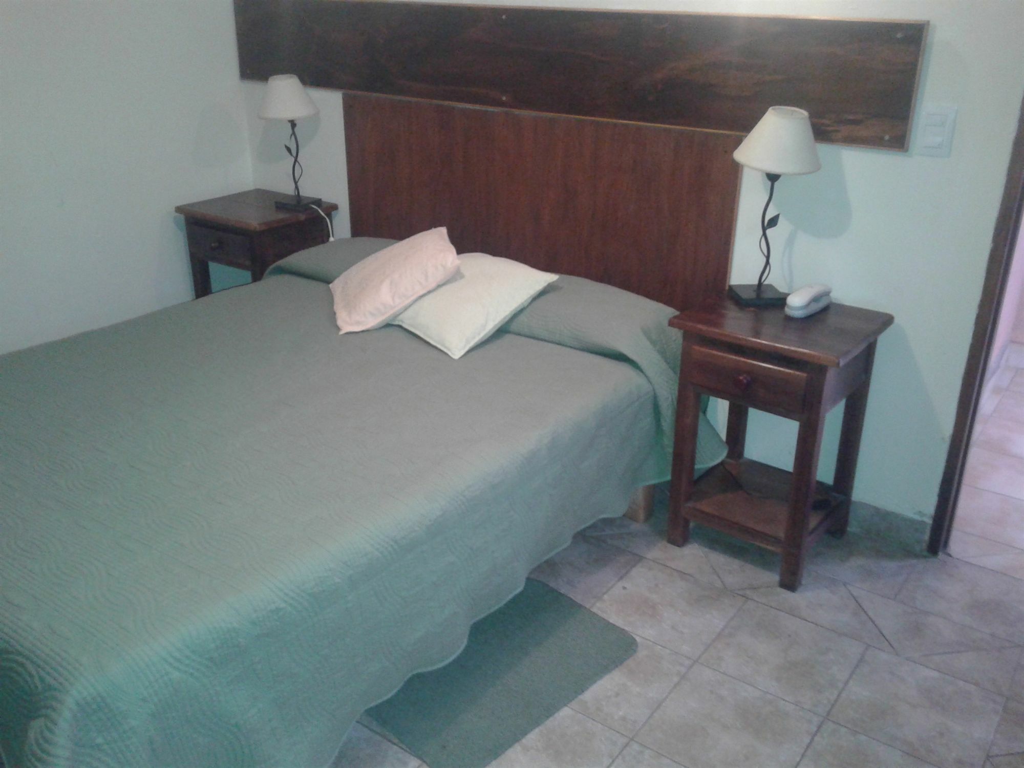 Hostal Terrazas Del San Bernardo Салта Екстериор снимка